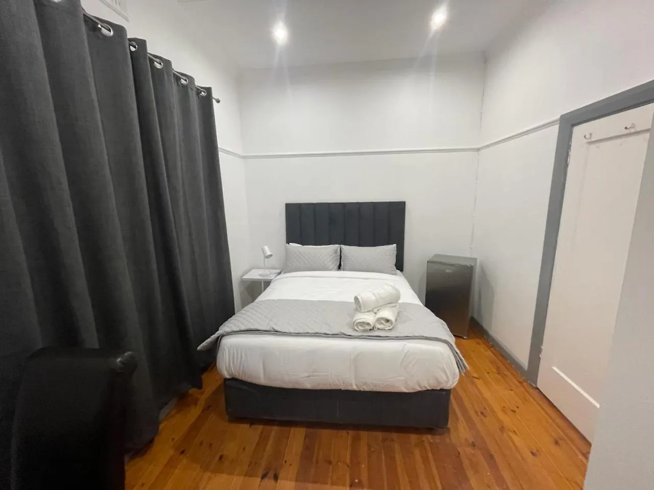 30 On 6Th Hotel Bellville Guest house