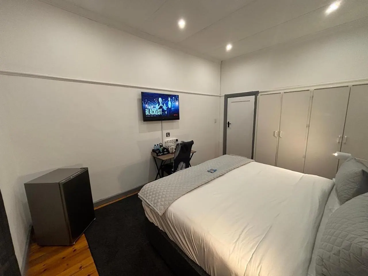 Guest house 30 On 6Th Hotel Bellville